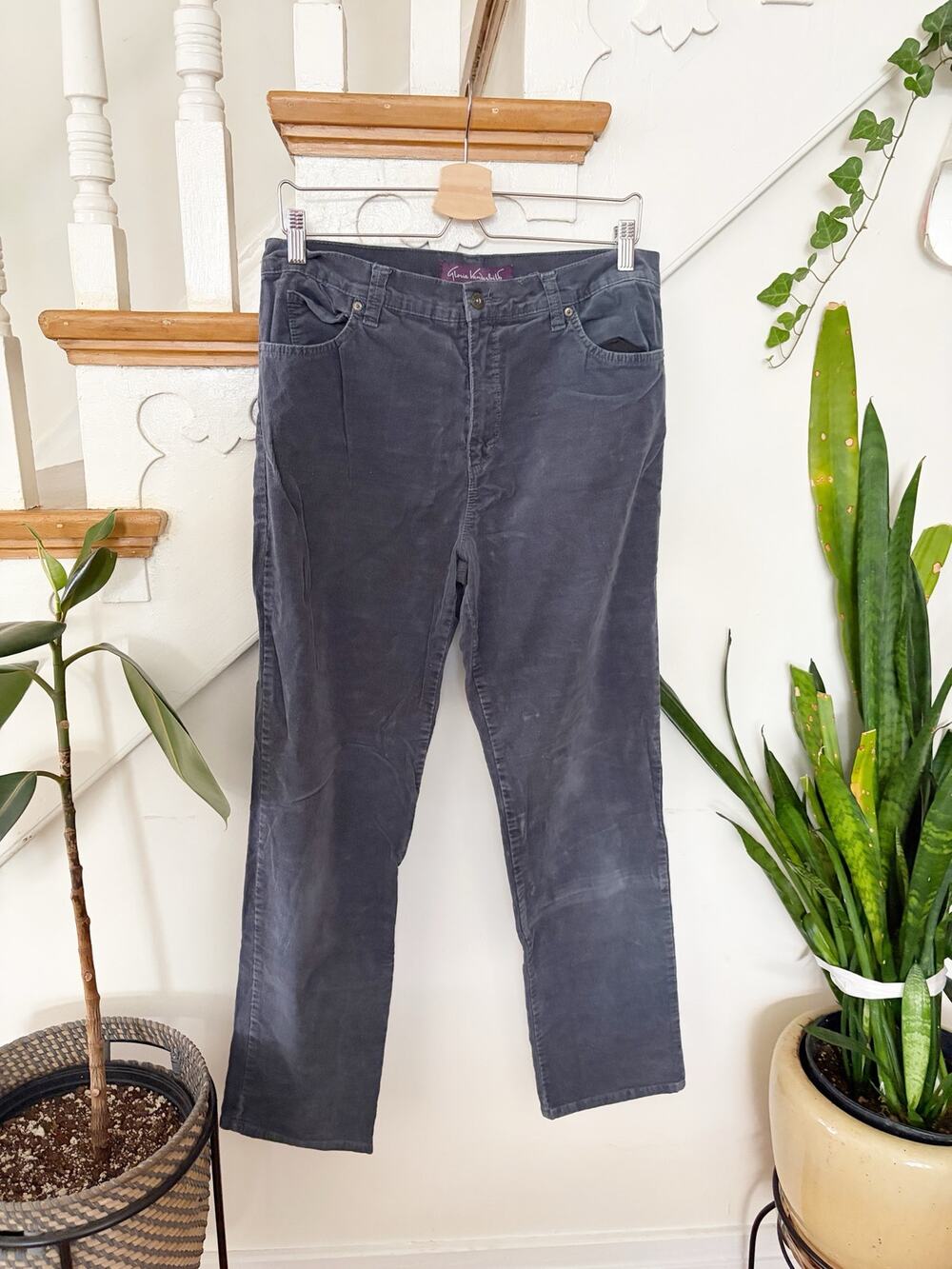 Gloria Vanderbilt Women's Gray Corduroy Straight Leg Pants Size 12